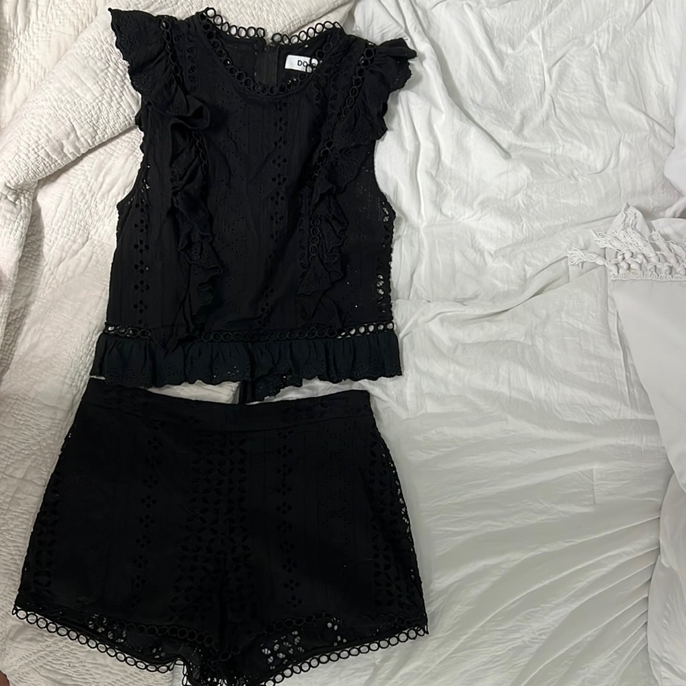 DO+BE set shorts and shirt SZ L